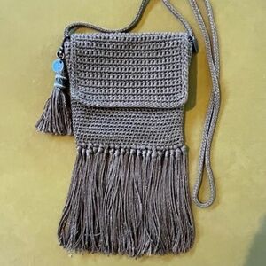 The Sak Taupe & Gold Metallic Hand Crocheted Fringe Crossbody Bag OS Boho